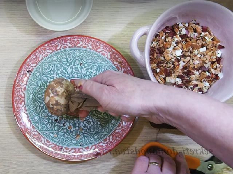 Як пофарбувати яйця на Великдень чаєм каркаде, з покроковими фото bcf6240c3a93dfff008331085ba46d63 Як пофарбувати яйця на Великдень чаєм каркаде, з покроковими фото