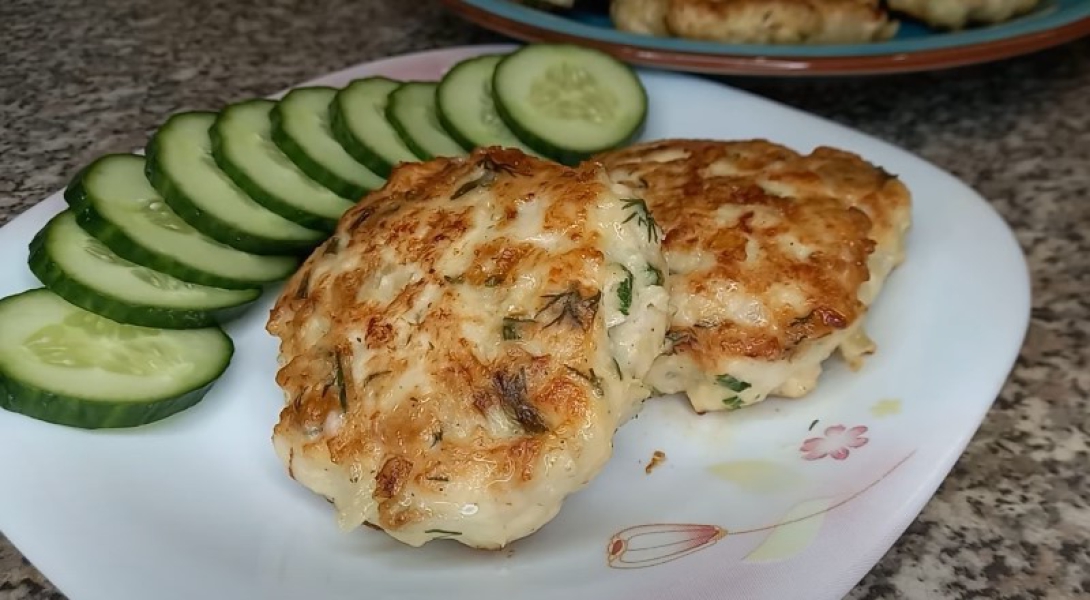 Котлети з курячого фаршу на сковороді 9 рецептів з покроковими фото соковитих та смачних котлет bec8eab70b7c1f48dbcde00ae7e05c4d Котлети з курячого фаршу на сковороді 9 рецептів з покроковими фото соковитих та смачних котлет