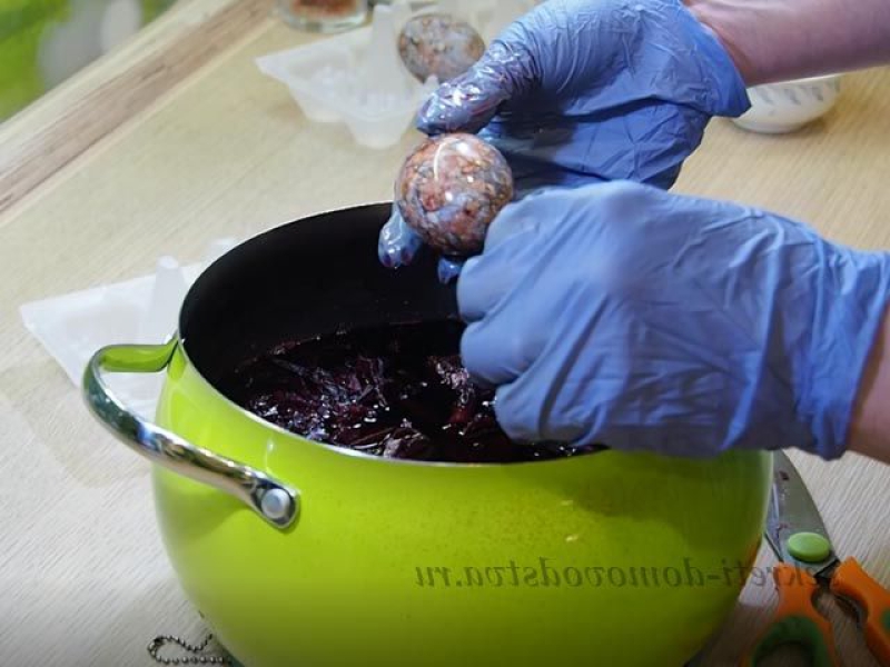 Як пофарбувати яйця на Великдень натуральними (природними) барвниками, з покроковими фото da3de4a03319aceea03429d3c62bcc38 Як пофарбувати яйця на Великдень натуральними (природними) барвниками, з покроковими фото