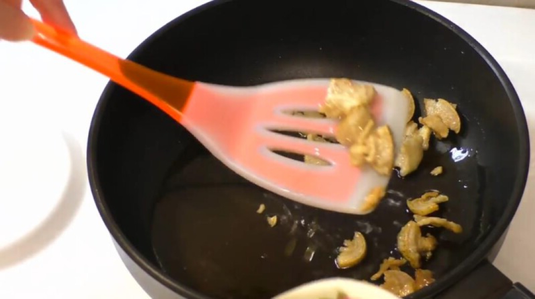 Капуста тушкована на сковороді 7 рецептів з покроковими фото. Класичні рецепти тушкованої капусти f1ac5c6b73de956eed12d4777414ebcf Капуста тушкована на сковороді 7 рецептів з покроковими фото. Класичні рецепти тушкованої капусти