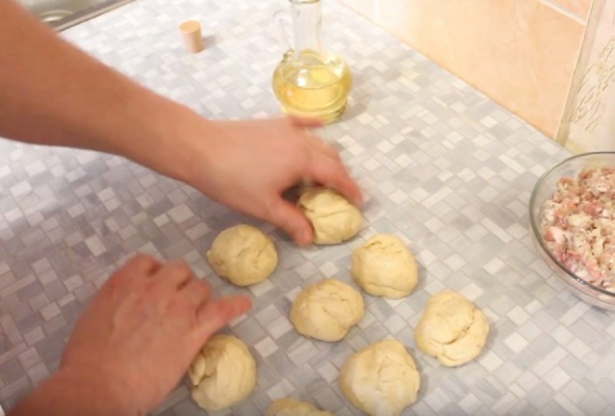 Біляші з мясом на сковороді 7 рецептів з покроковими фото, дуже смачних домашніх біляшів f22732b7f4f36ee521714cfa54cddacd Біляші з мясом на сковороді 7 рецептів з покроковими фото, дуже смачних домашніх біляшів