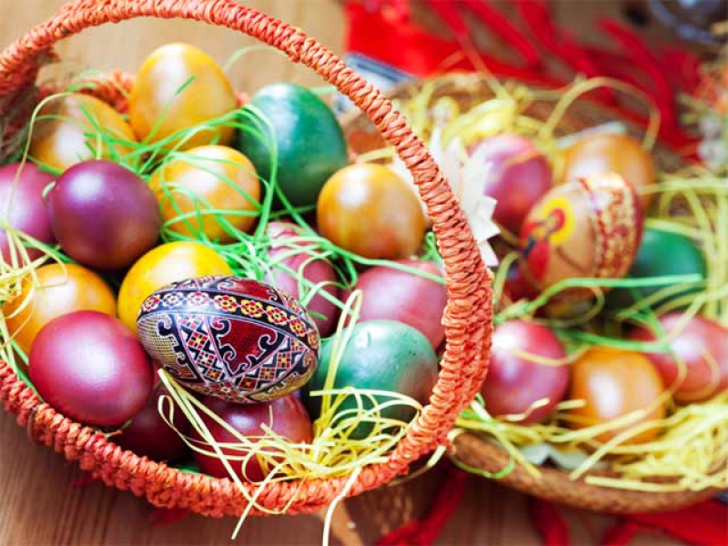 Як красиво пофарбувати яйця на Великдень: 24 ідеї, як і чим фарбувати яйця, з покроковими фото f5ad984b8f6f65eb8e78095dd441ef9d Як красиво пофарбувати яйця на Великдень: 24 ідеї, як і чим фарбувати яйця, з покроковими фото