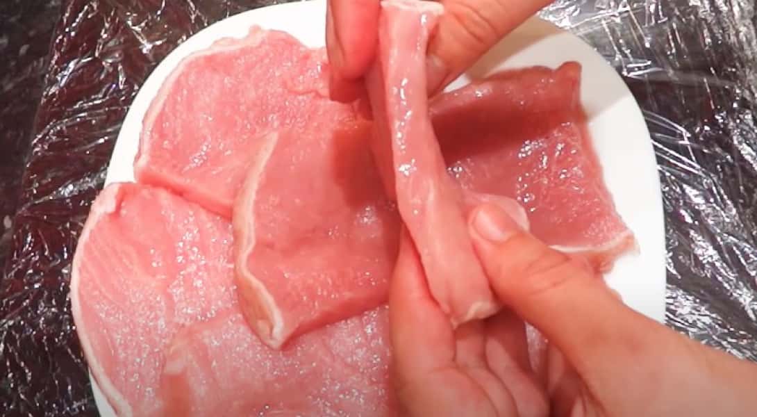 Свинина в духовці 8 простих та смачних рецептів запеченого мяса, з покроковими фото 1eb414f70482ce1ab5bb0fb32b6e180d Свинина в духовці 8 простих та смачних рецептів запеченого мяса, з покроковими фото