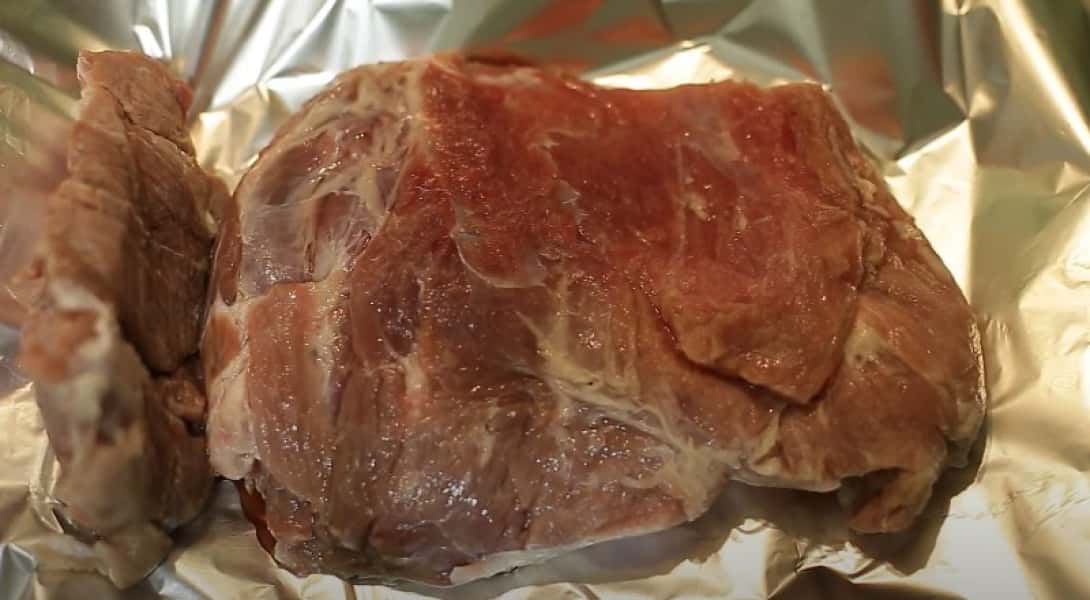 Свинина в духовці 8 простих та смачних рецептів запеченого мяса, з покроковими фото 966813b6ce8a4b0f8407f1ef202d8c02 Свинина в духовці 8 простих та смачних рецептів запеченого мяса, з покроковими фото