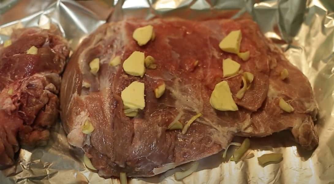 Свинина в духовці 8 простих та смачних рецептів запеченого мяса, з покроковими фото af1516c0e5790e79aa32d7dd76612cd0 Свинина в духовці 8 простих та смачних рецептів запеченого мяса, з покроковими фото