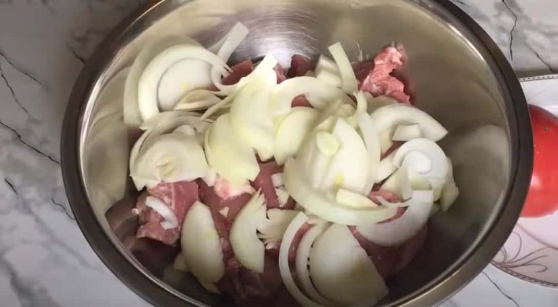 Свинина в духовці 8 простих та смачних рецептів запеченого мяса, з покроковими фото ccf09b7819208016b70b343cbf7a2f41 Свинина в духовці 8 простих та смачних рецептів запеченого мяса, з покроковими фото