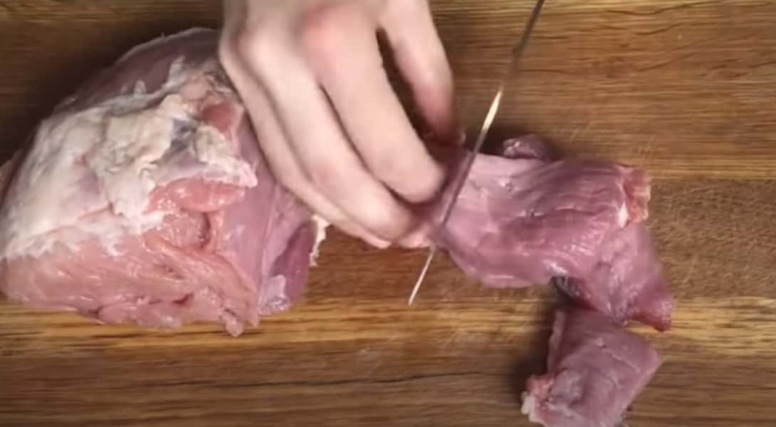 Свинина в духовці 8 простих та смачних рецептів запеченого мяса, з покроковими фото e1c0996620942476c532b10de63c6a1b Свинина в духовці 8 простих та смачних рецептів запеченого мяса, з покроковими фото