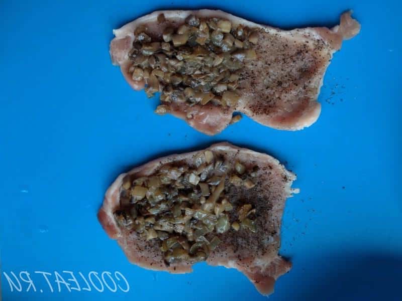 Мясні рулетики зі свинини та грибами, з покроковими фото e77bda44b3256a638058f1b0a6c63135 Мясні рулетики зі свинини та грибами, з покроковими фото
