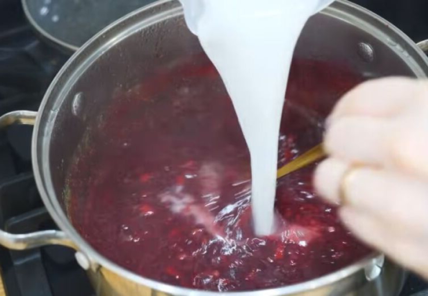 Солодкий соус чилі на зиму (рецепт у домашніх умовах), з покроковими фото 9288d6214b83d8c8d28f0324d31415b9 Солодкий соус чилі на зиму (рецепт у домашніх умовах), з покроковими фото