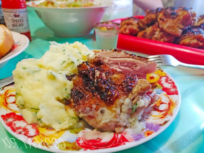 Шашлик з курячих стегон + рецепт маринаду, з покроковими фото b9e708230027c97b967e6b858d7acfde Шашлик з курячих стегон + рецепт маринаду, з покроковими фото